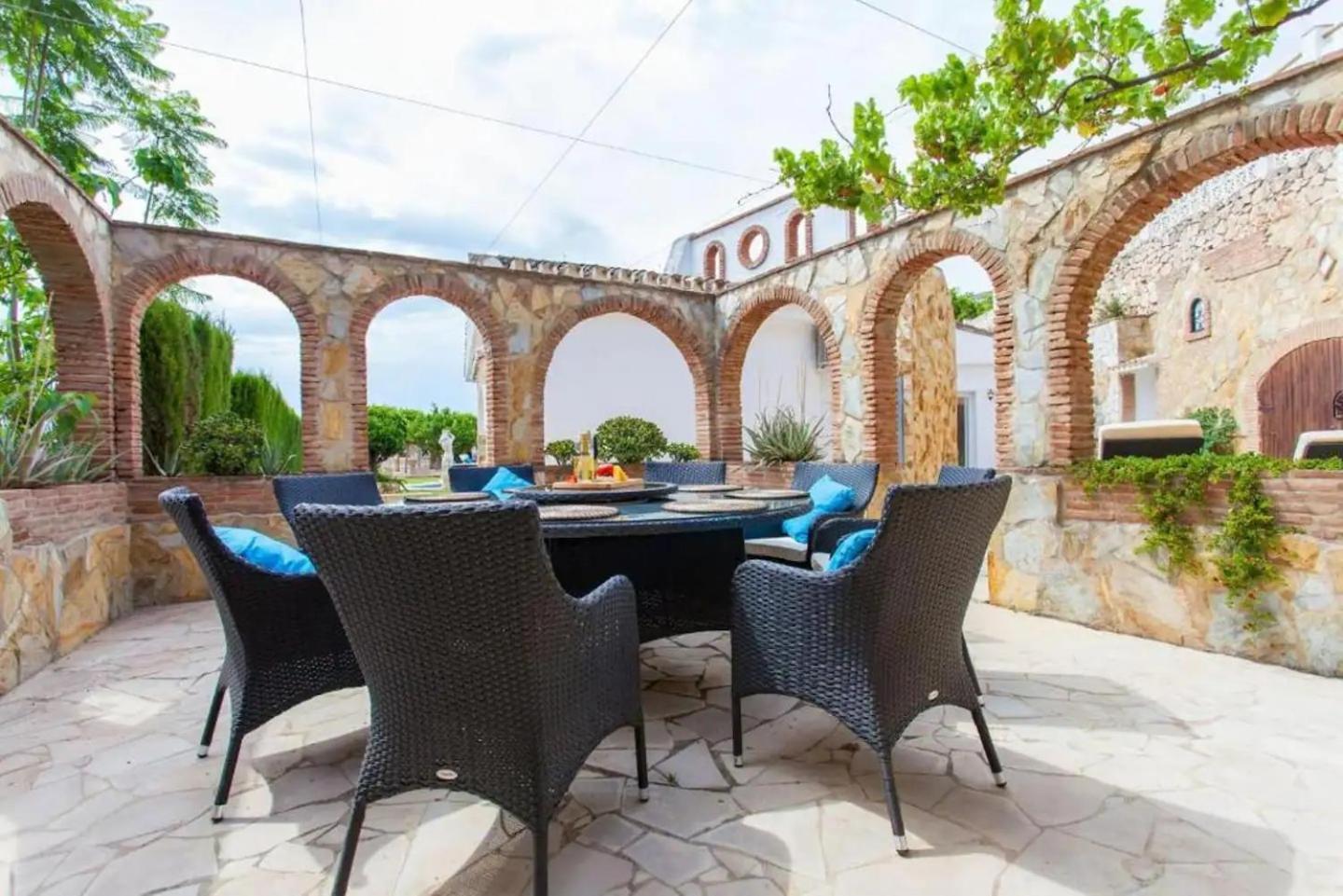 Summer Offers! Fabulous Luxury Villa Near The Beach Sleeps 8 Benalmadena Bagian luar foto