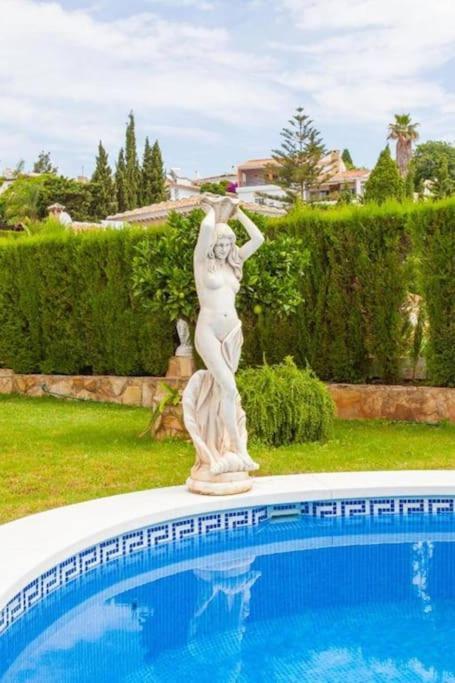 Summer Offers! Fabulous Luxury Villa Near The Beach Sleeps 8 Benalmadena Bagian luar foto