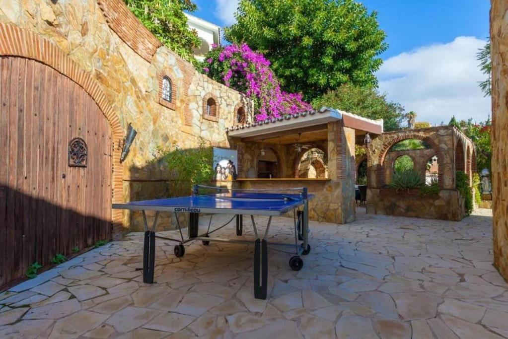 Summer Offers! Fabulous Luxury Villa Near The Beach Sleeps 8 Benalmadena Bagian luar foto