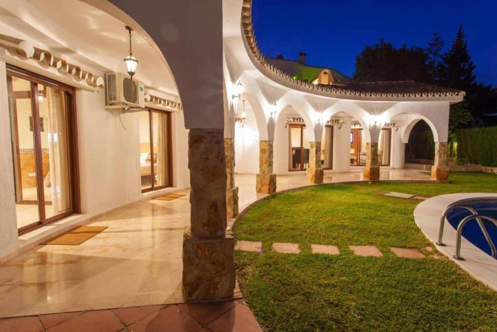 Summer Offers! Fabulous Luxury Villa Near The Beach Sleeps 8 Benalmadena Bagian luar foto