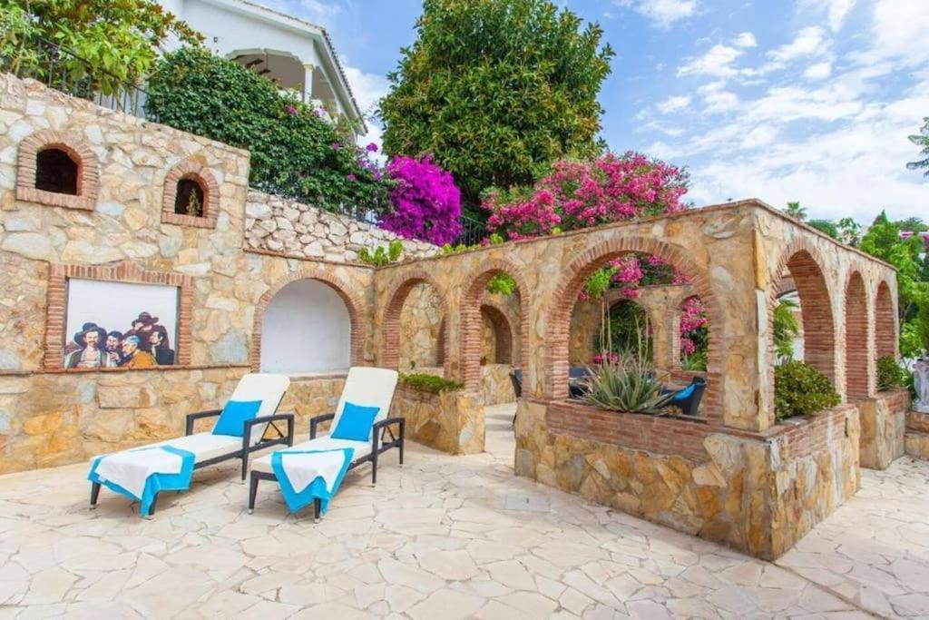 Summer Offers! Fabulous Luxury Villa Near The Beach Sleeps 8 Benalmadena Bagian luar foto